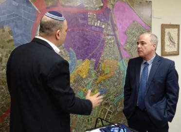 בשיתוף פעולה עם התושבים: צוות מיוחד הוקם בלוד לקידום מצב האקלים והאנרגיה בעיר