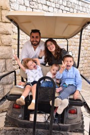 עולים ללוד: משפחת גדג' -"אנחנו אוהבים את מגוון האנשים והקהילות שיש בעיר"