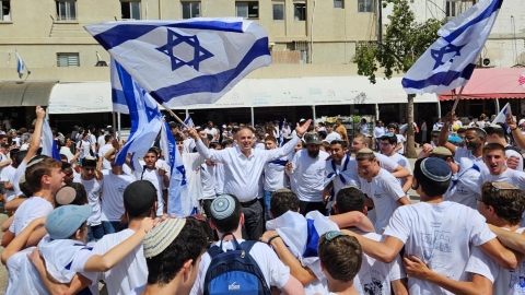 אלפים בריקודגלים חגיגי בלוד לכבוד יום ירושלים