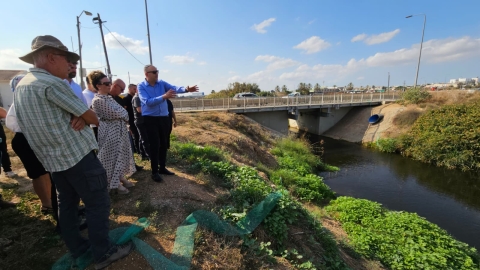 ראש העיר לוד והשרה לאיכות הסביבה סיכמו: יושקעו מיליוני שקלים למיגור מזיקים מנחל גזר ואיילון