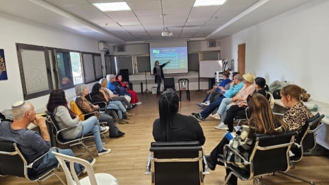 'זהב בגן': מיזם של עיריית לוד משלב את גמלאי העיר בגני הילדים ומייצר חיבור בין-דורי