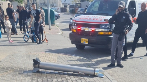 ביום ה-38 ל'שאגת הארי': חלקי מיירטים של 'כיפת ברזל' נפלו בלוד - ללא נזקים ברכוש ובגוף 