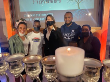 גאווה לנוער בלוד: יהודה אלמיהו קיבל אות שרת החינוך לנוער המתנדב